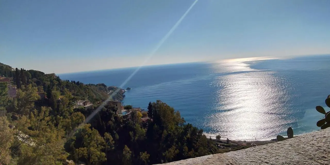 La Petite Maison Apartment Taormina Italy
